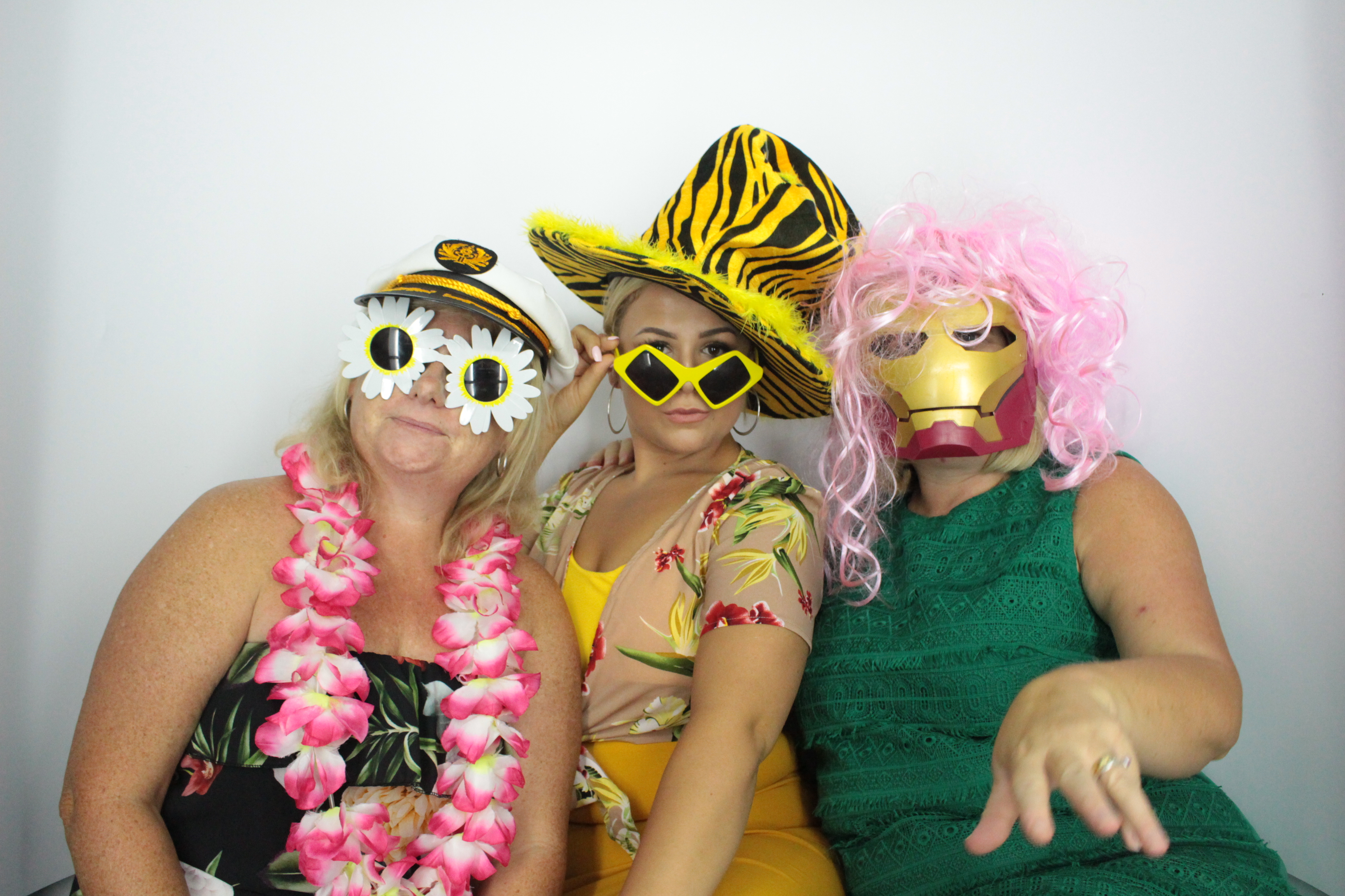 Martin & Colleen’s Joint 50th | View more photos from the event at gallery.myphotoboothexperience.co.uk/u/MyPhotoBoothExperienceLtd/Martin-Colleen’s-Joint-50th